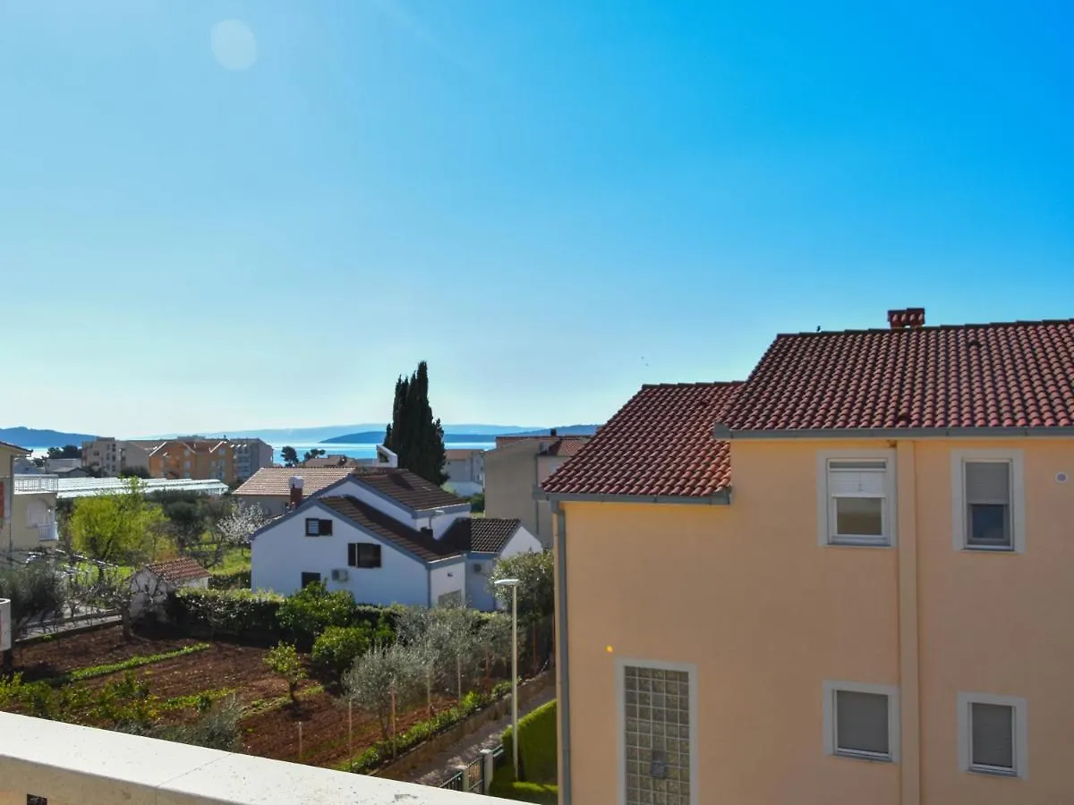 Hotel Adria Kastela 3*,